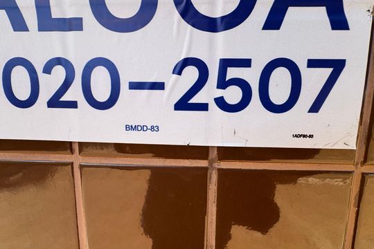 Código da placa de apartamento para alugar com 2 quartos, 54m² em Samambaia, Brasília