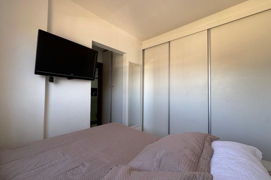 Quarto 1 de apartamento para alugar com 2 quartos, 54m² em Samambaia, Brasília