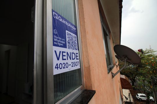 Placa de apartamento à venda com 3 quartos, 71m² em Penha, Rio de Janeiro