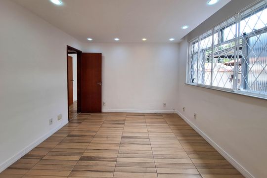 Apartamento à venda com 2 quartos, 68m² em Santa Rosa, Niterói