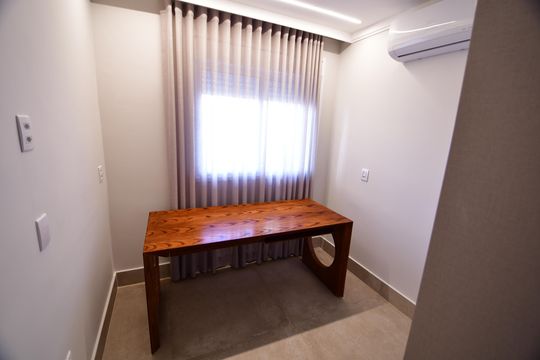Quarto 1 de apartamento para alugar com 3 quartos, 75m² em Cambuí, Campinas