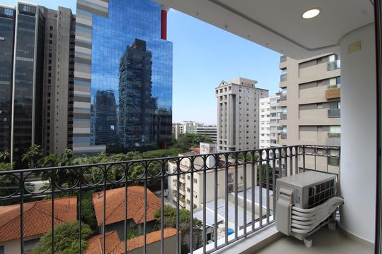 Varanda de apartamento à venda com 2 quartos, 79m² em Itaim Bibi, São Paulo