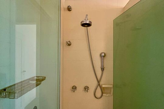 Banheiro 2 de apartamento à venda com 3 quartos, 183m² em Jardim America, São Paulo