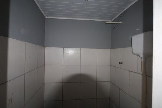 Banheiro de casa para alugar com 2 quartos, 40m² em Harmonia, Canoas