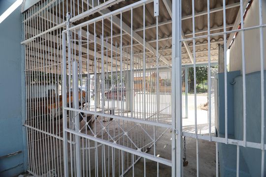 Área externa de casa para alugar com 2 quartos, 40m² em Harmonia, Canoas