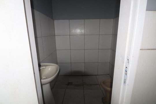 Banheiro de casa para alugar com 2 quartos, 40m² em Harmonia, Canoas