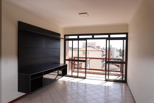 Sala de apartamento para alugar com 3 quartos, 88m² em Jardim Alvorada, São Carlos