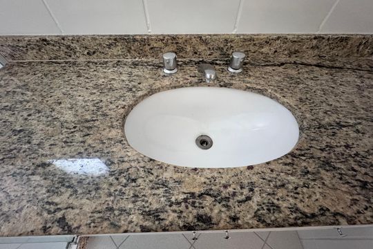 Suite - Banheiro de apartamento para alugar com 3 quartos, 88m² em Recreio dos Bandeirantes, Rio de Janeiro