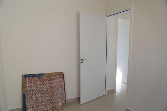Quarto 2 de apartamento para alugar com 2 quartos, 39m² em Residencial Frei Galvão, Goiânia