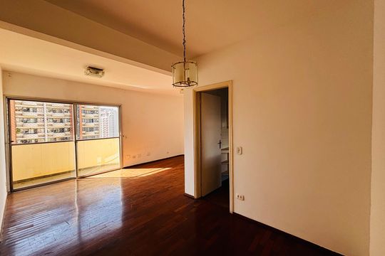 Sala  de apartamento à venda com 3 quartos, 110m² em Alphaville, Barueri