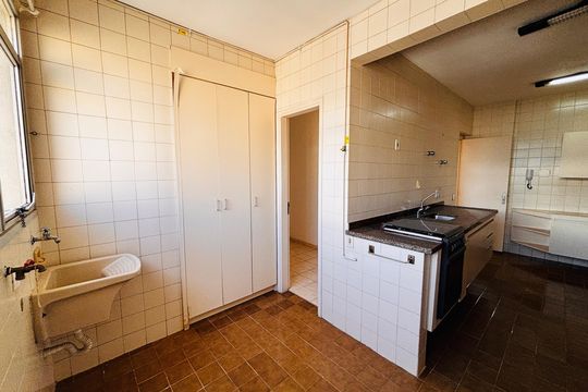 Lavanderia de apartamento à venda com 3 quartos, 110m² em Alphaville, Barueri
