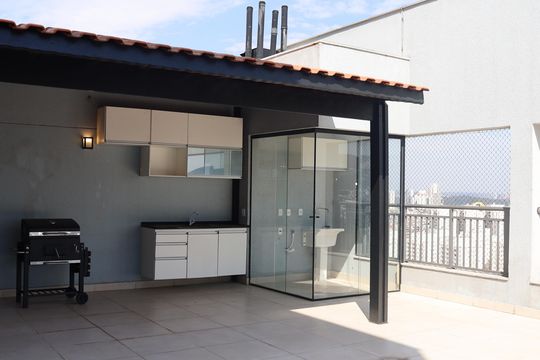 Área de Serviço de apartamento para alugar com 2 quartos, 140m² em Alphaville, Barueri