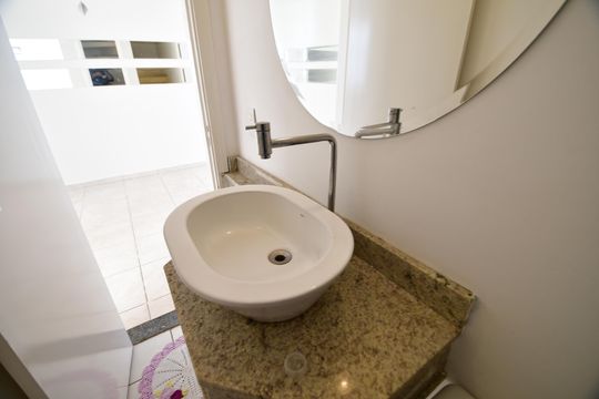 Lavabo de casa de condomínio para alugar com 3 quartos, 124m² em Chácara Primavera, Campinas