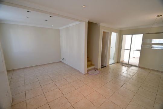 Casa de Condomínio para alugar com 3 quartos, 124m² em Chácara Primavera, Campinas