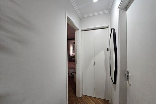 Corredor de apartamento à venda com 2 quartos, 66m² em Parque das Nações, Santo André