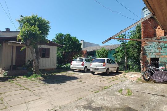 Garagem de casa de condomínio para alugar com 2 quartos, 100m² em Vila Ponta Pora, Cachoeirinha