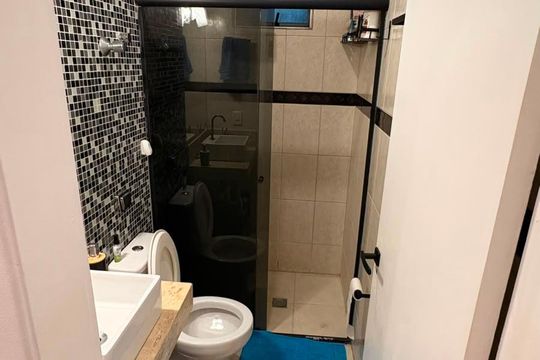 Banheiro de apartamento para alugar com 3 quartos, 70m² em Alípio de Melo, Belo Horizonte