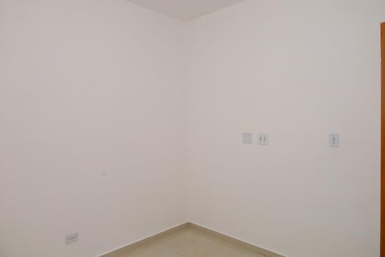 Quarto de casa de condomínio para alugar com 1 quarto, 30m² em Parque Guarani, São Paulo