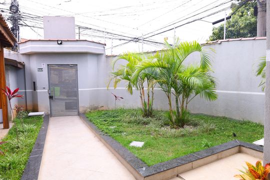 Área comum - Saguão do prédio de casa de condomínio para alugar com 1 quarto, 30m² em Parque Guarani, São Paulo