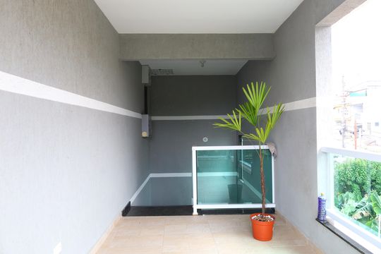 Área comum - Saguão do andar de casa de condomínio para alugar com 1 quarto, 30m² em Parque Guarani, São Paulo