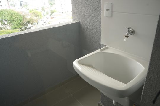 Cozinha e Área de Serviço de apartamento para alugar com 2 quartos, 45m² em Vila Esperança, São Paulo