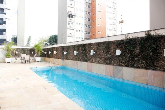 Área Comum - Piscina de apartamento para alugar com 2 quartos, 170m² em Higienópolis, Porto Alegre