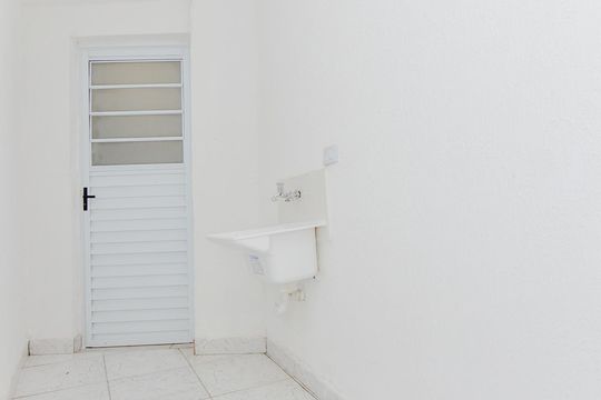 Área de Serviço de casa para alugar com 1 quarto, 23m² em Jardim Santa Cecilia, Guarulhos