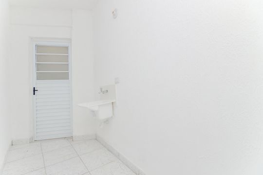 Área de Serviço de casa para alugar com 1 quarto, 23m² em Jardim Santa Cecilia, Guarulhos