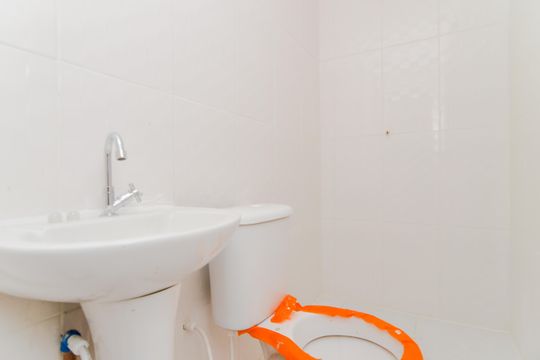 Banheiro de casa para alugar com 1 quarto, 23m² em Jardim Santa Cecilia, Guarulhos