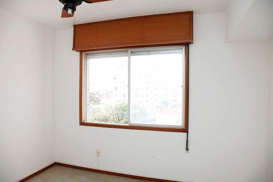Quarto 2 de apartamento à venda com 2 quartos, 74m² em Floresta, Porto Alegre
