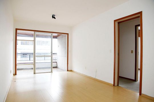 Apartamento à venda com 2 quartos, 74m² em Floresta, Porto Alegre