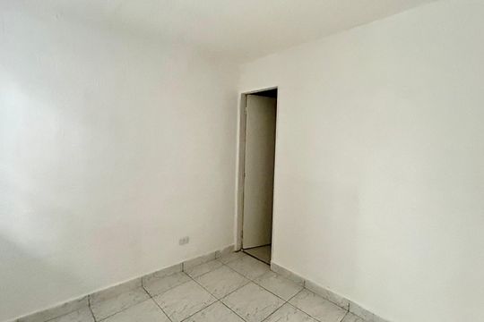 Quarto  de casa para alugar com 1 quarto, 24m² em Jardim Santa Cecilia, Guarulhos