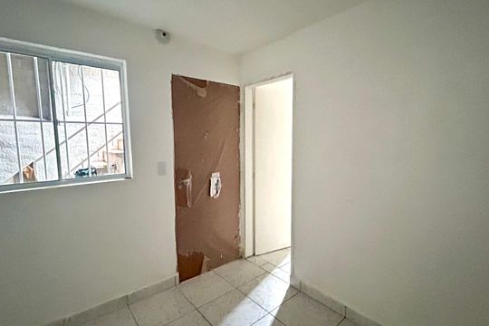 Sala/Cozinha de casa para alugar com 1 quarto, 24m² em Jardim Santa Cecilia, Guarulhos