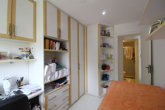 Quarto 1 de apartamento à venda com 3 quartos, 82m² em Freguesia (jacarepaguá), Rio de Janeiro
