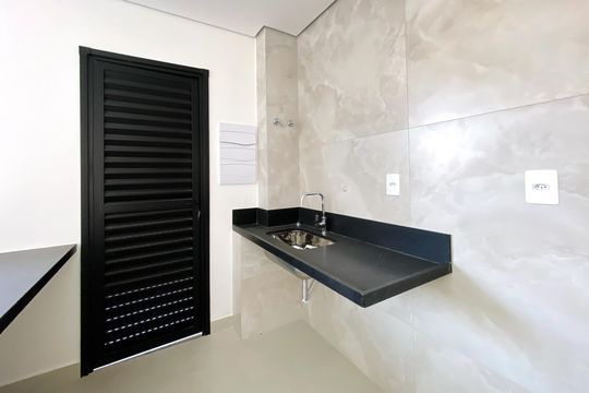 Cozinha de casa de condomínio à venda com 2 quartos, 108m² em Buritis, Belo Horizonte