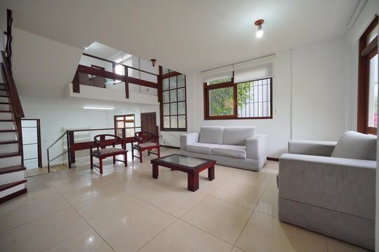 Casa para alugar com 4 quartos, 180m² em Itacorubi, Florianópolis