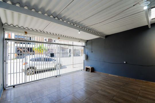 Garagem de casa para alugar com 2 quartos, 130m² em Residencial Parque Cumbica, Guarulhos