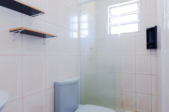 Banheiro da Suíte de casa para alugar com 2 quartos, 130m² em Residencial Parque Cumbica, Guarulhos