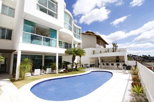 Casa à venda com 4 quartos, 650m² em São Bento, Belo Horizonte