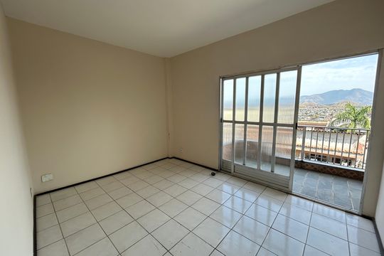 Apartamento para alugar com 2 quartos, 63m² em Anchieta, Nilópolis