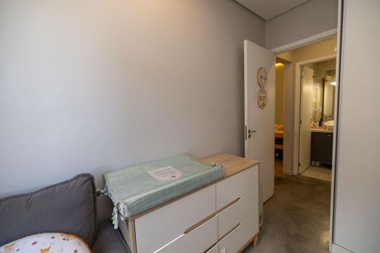 Quarto de apartamento à venda com 2 quartos, 54m² em Jardim Belval, Barueri