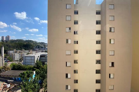 Quarto 2 vista de apartamento à venda com 2 quartos, 59m² em Conjunto Promorar Raposo Tavares, São Paulo