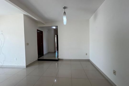 Cozinha de casa para alugar com 3 quartos, 90m² em Milanez, Contagem