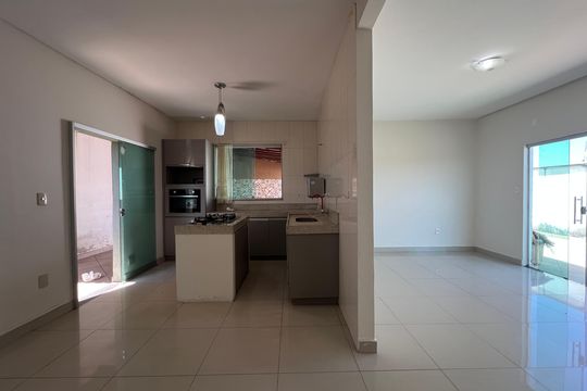 Casa para alugar com 3 quartos, 90m² em Milanez, Contagem