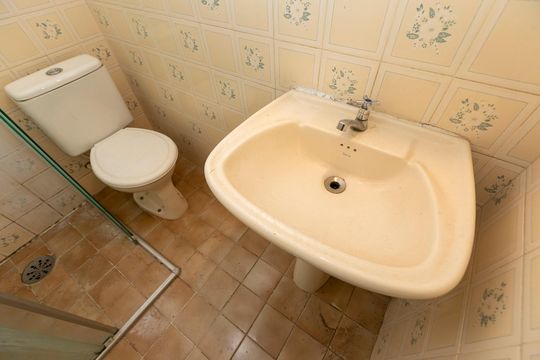 Banheiro social de kitnet/studio à venda com 1 quarto, 41m² em Centro, Campinas
