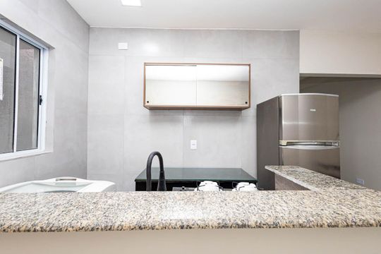 Cozinha de apartamento para alugar com 1 quarto, 40m² em Bela Vista, São Paulo