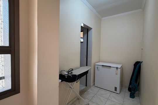 Quarto de Serviço de apartamento para alugar com 4 quartos, 166m² em Vila Luis Antonio, Guarujá