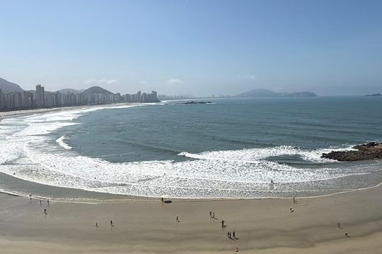 Vista de apartamento para alugar com 4 quartos, 166m² em Vila Luis Antonio, Guarujá