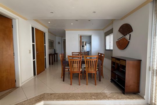 Sala de apartamento para alugar com 4 quartos, 166m² em Vila Luis Antonio, Guarujá