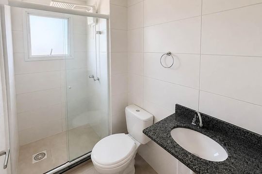 Banheiro de apartamento para alugar com 2 quartos, 50m² em Passo das Pedras, Gravataí
